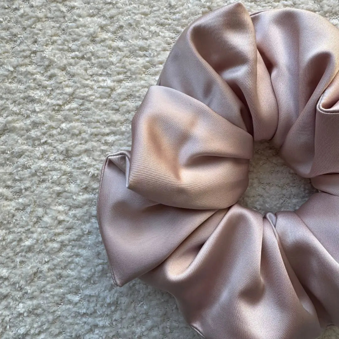 Chouchous Oversize rose pâle, satin durable
