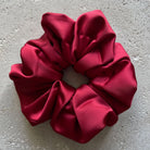 Chouchous Oversize en satin rouge bordeaux