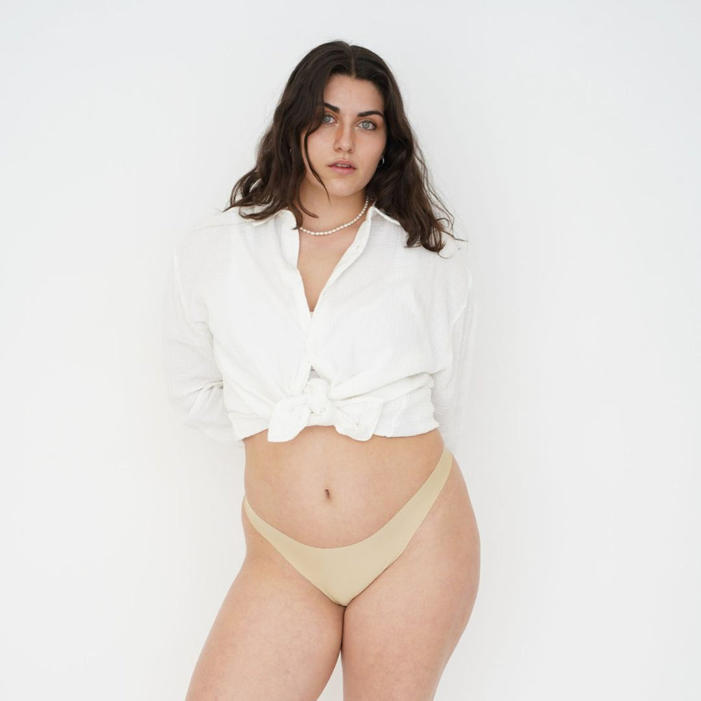 Ilona porte la taille L