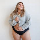 Marie porte la taille 2XL