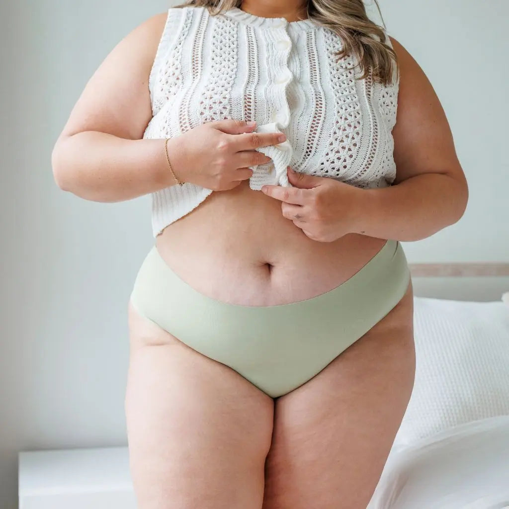 Tanga taille haute sans couture Misty Sage LICA Wear, vue de face