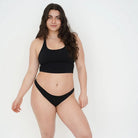 Ilona porte la taille L